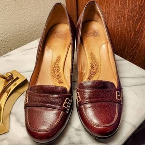 Sofft Burgundy Loafer Style Leather Heels 8.5 Wide
